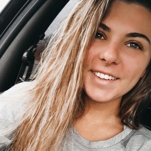 Meet your Posher, Nikki